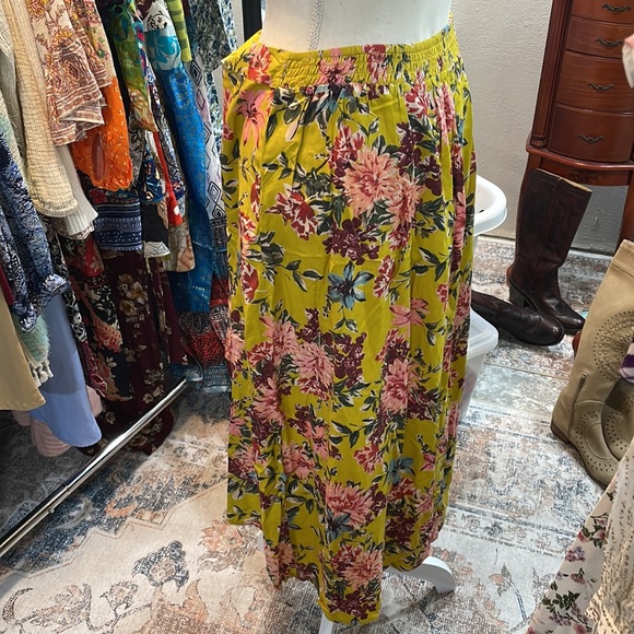 Band of Gypsys asymmetrical Hi low skirt - Picture 3 of 5